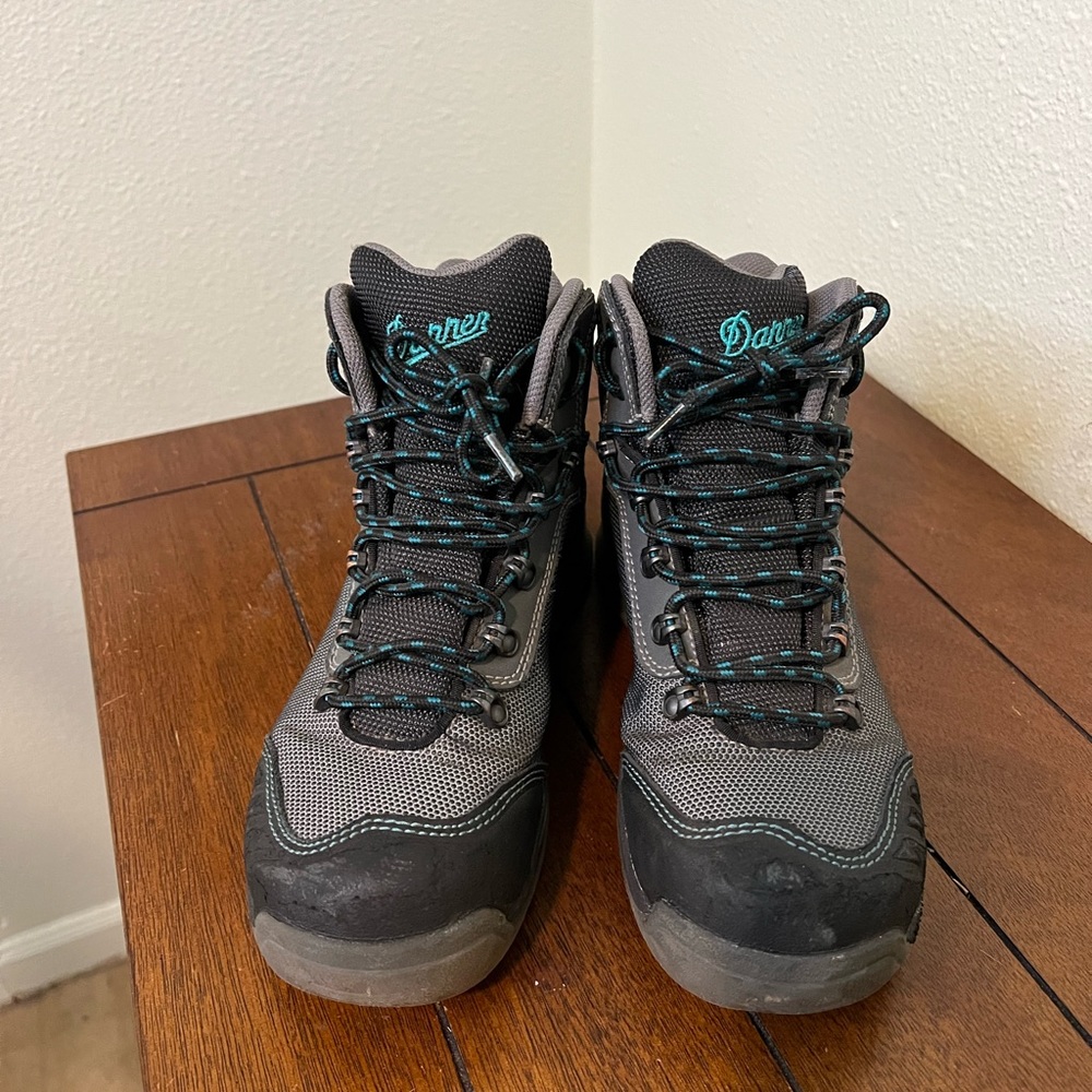 Size 7 Danner Tektite 4.5 Gray‎ Blue
XCR GORE-TEX ASTM Hiker Boots